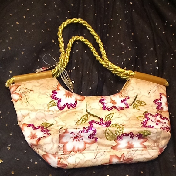 Purse - Picture 2 of 4